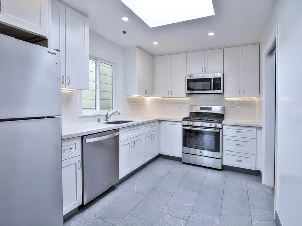 Irving 915-917, 915-917 Irving St #2, San Francisco, CA 94122