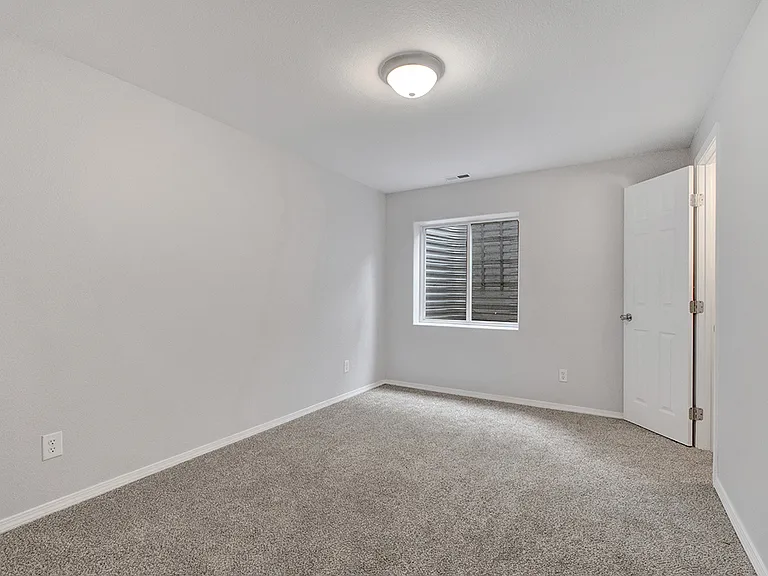 8335 Saint Helena Dr — Photo 30