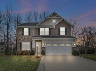 9938 Ethan Dr, Olmsted Township, OH 44138