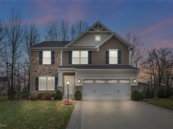 9938 Ethan Dr, Olmsted Township, OH 44138