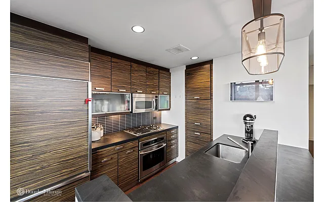 Rented by Douglas Elliman | media 44