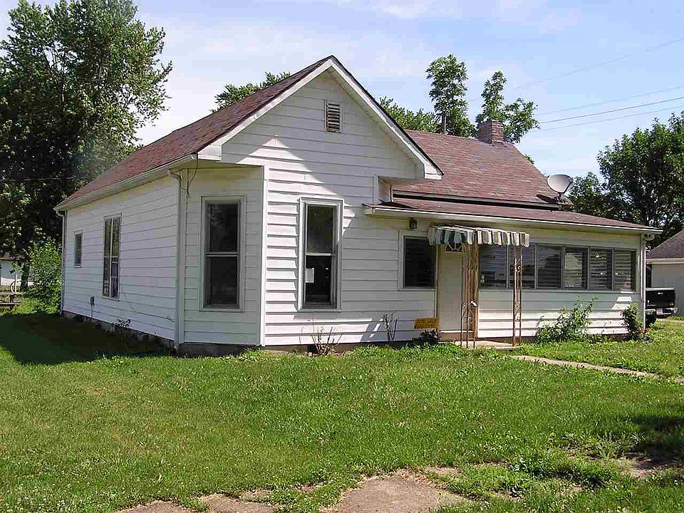 1st image of 250 W Redwood Ave