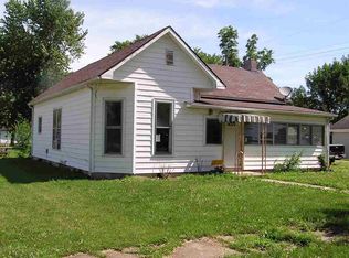 250 W Redwood Ave, Dana, IN 47847
