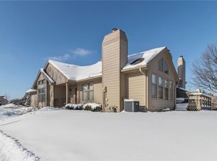 1901 Elm Cir, West Des Moines, IA 50265