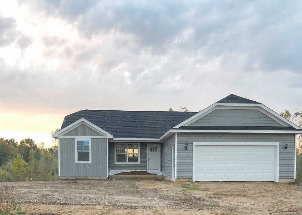 1st image of 743 Sierra Ct