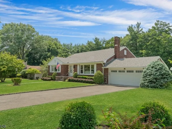 117 Yantacaw Brook Rd, Montclair Twp., NJ 07043