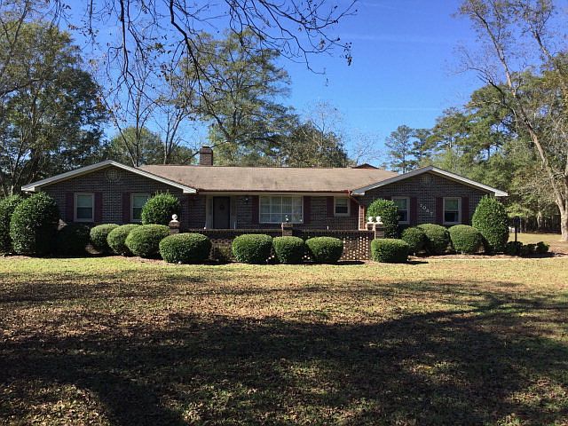 1st image of 7047 Three Oaks Dr W
