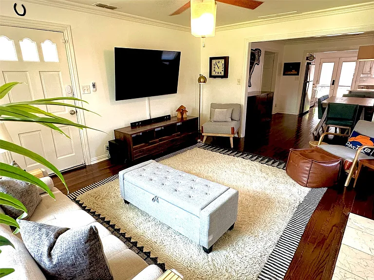 7515 Morton St — Photo 4
