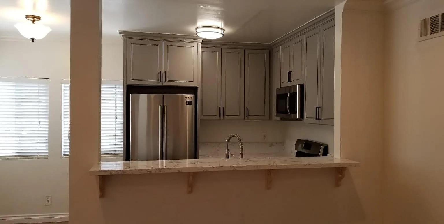 2 bed, 1100 sqft, $2,595 — Photo 2