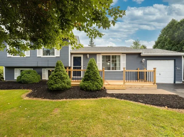 8480 Bayridge Rd, Cicero, NY 13039