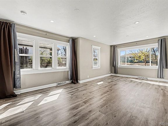 4th image of 1328 Dayton Street
