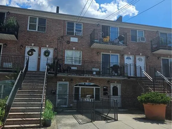 199-6 47th Ave, Flushing, NY 11358