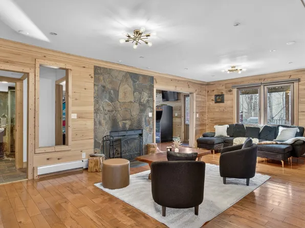 21 Garfield Ave, Hunter, NY 12442