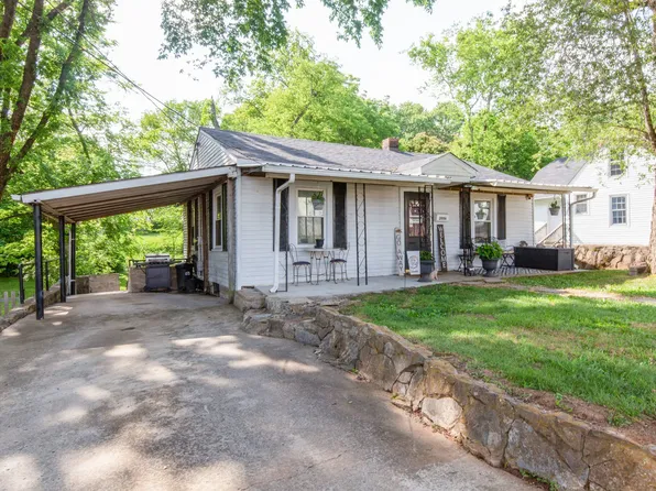 2006 Thomas Ave, Columbia, TN 38401