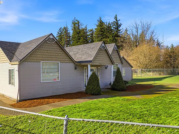 2nd image of 5031 SE Jenne Rd