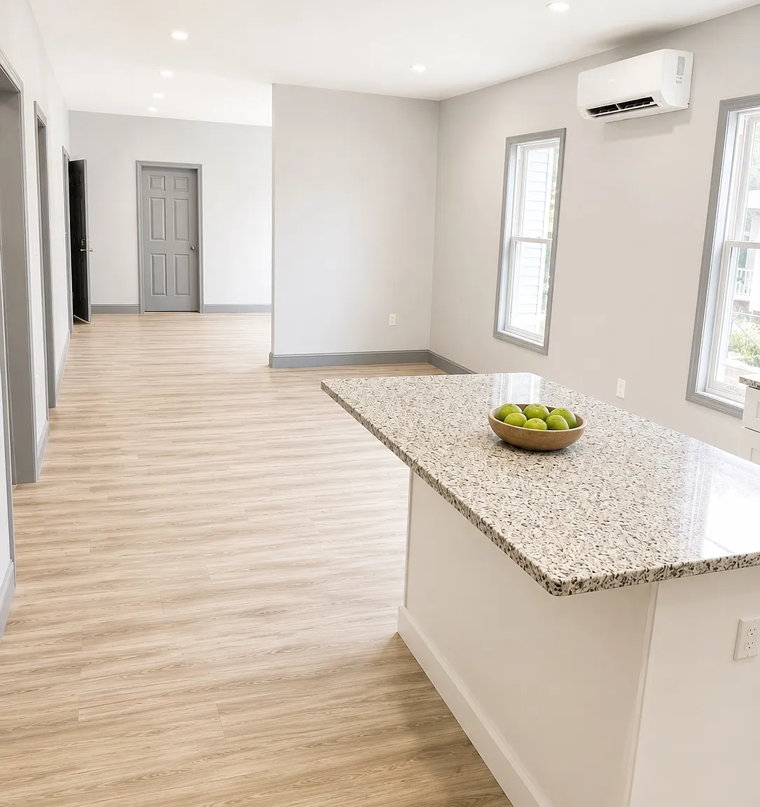 3 bed, 1200 sqft, $2,400 — Photo 2