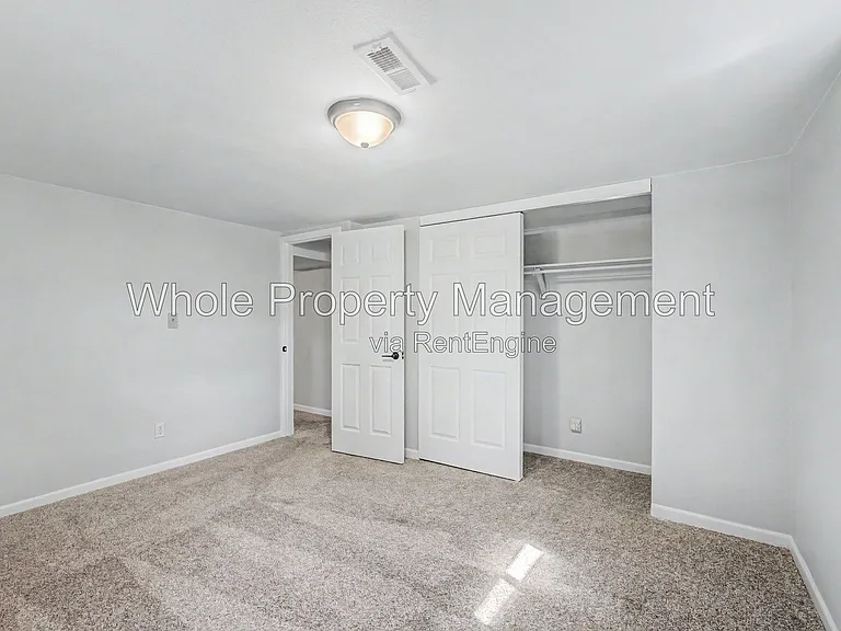 3404 S Clinton Ct — Photo 23