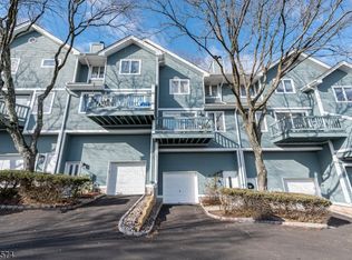 57 Skyview Ter, Clifton, NJ 07013