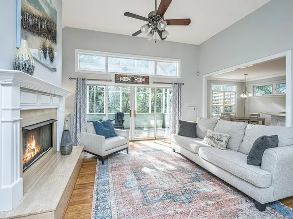 509 Chimney Bluff Dr, Mount Pleasant, SC 29464