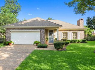 2574 Rue Palafox, Biloxi, MS 39531