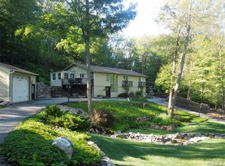 98 Maple Brook Rd, Tuxedo Park, NY 10987