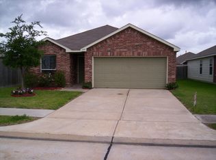 235 Sunset Colony Dr, Rosharon, TX 77583