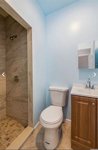 1st image of 10 Blemton Pl #1