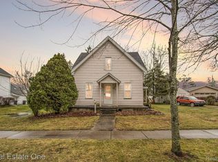 35930 Washington St, Richmond, MI 48062