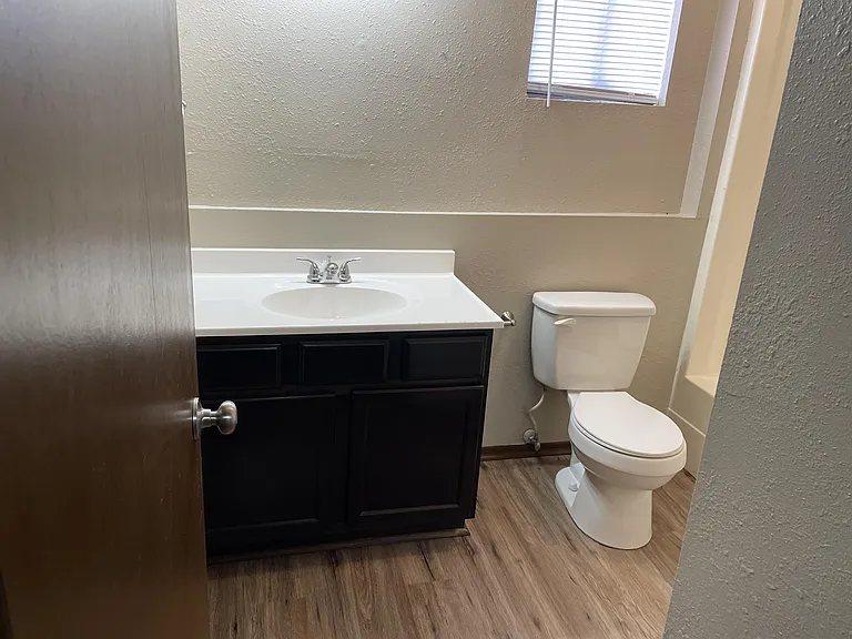 307 S Seneca St #103 — Photo 12