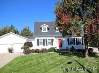 6 Abbey Ct, Chatham, IL 62629