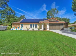 8380 Delaware Dr, Weeki Wachee, FL 34607