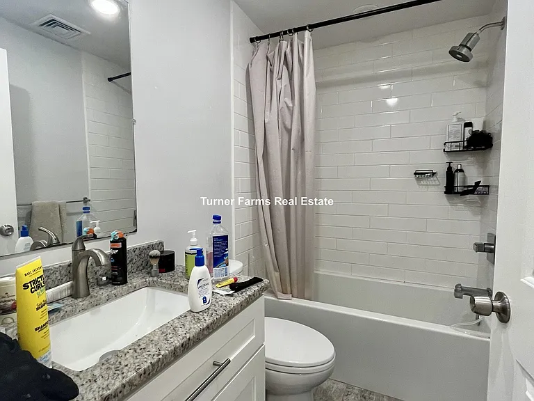 65 Burrell St #3A — Photo 21
