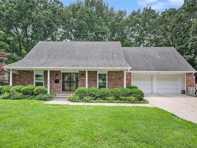 10100 El Monte St, Overland Park, KS, 66207