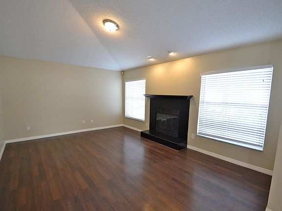 4th image of 12413 Bohannon Blvd