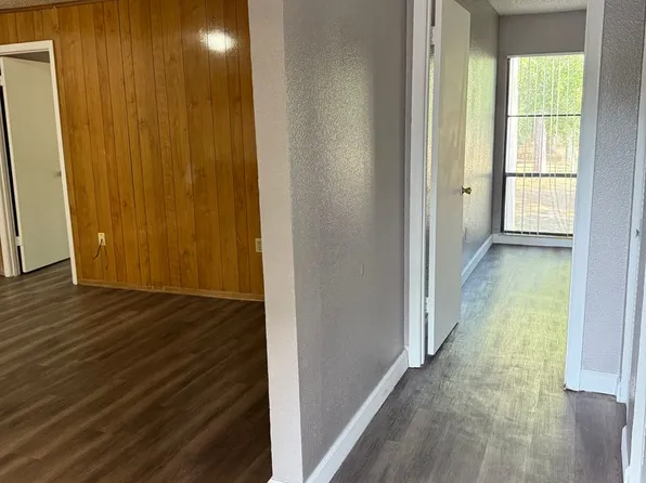 R 142 2811 S Archer Rd #W, Gainesville, FL 32608