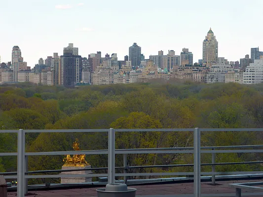 Rented by Barlavi Inc. | media 28