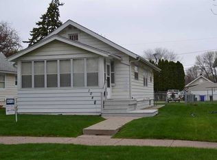 1044 G Ave NW, Cedar Rapids, IA 52405