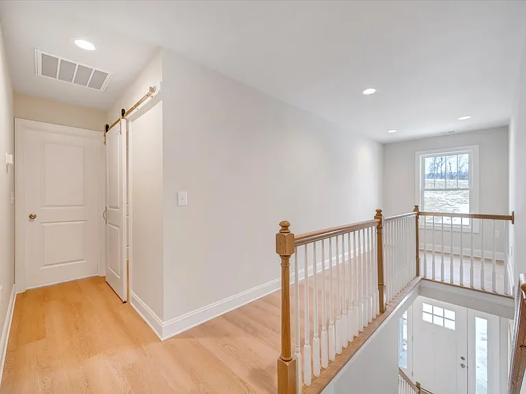 1031 Wild Fox Ct — Photo 14