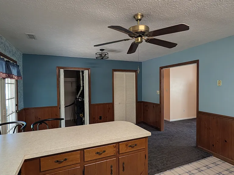 693 Trails Ln — Photo 8
