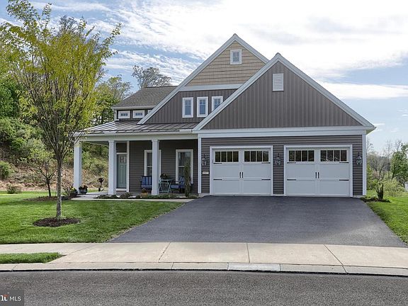 3rd image of 1007 Briarwood Ct