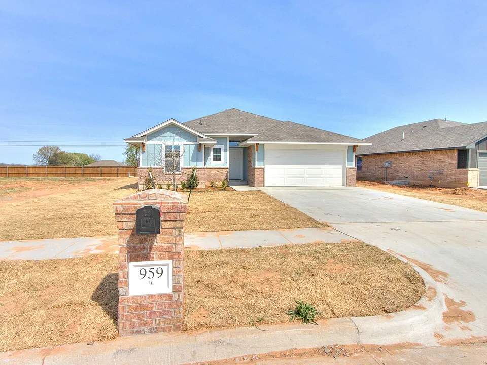 959 SE 16th Ter