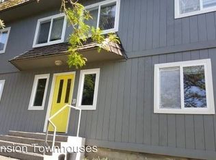 869 S 41st St APT 3, Tacoma, WA 98418