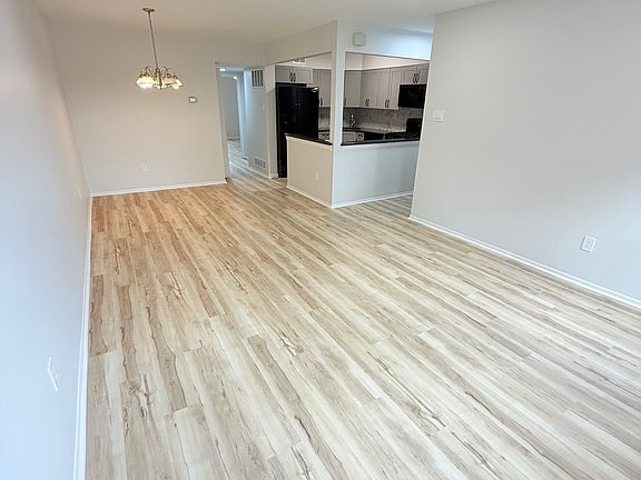 2nd image of 12062 Abby Rd Floor 2