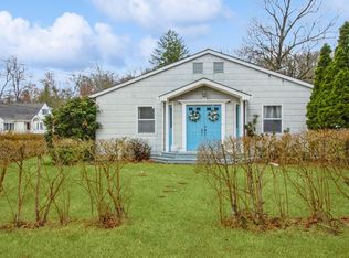 13 Cypress Ln, Yorktown Heights, NY 10598