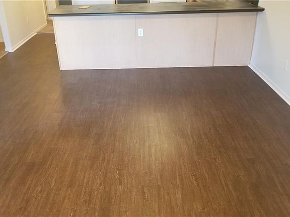 3rd image of 835 W Piedmont Pl APT 8