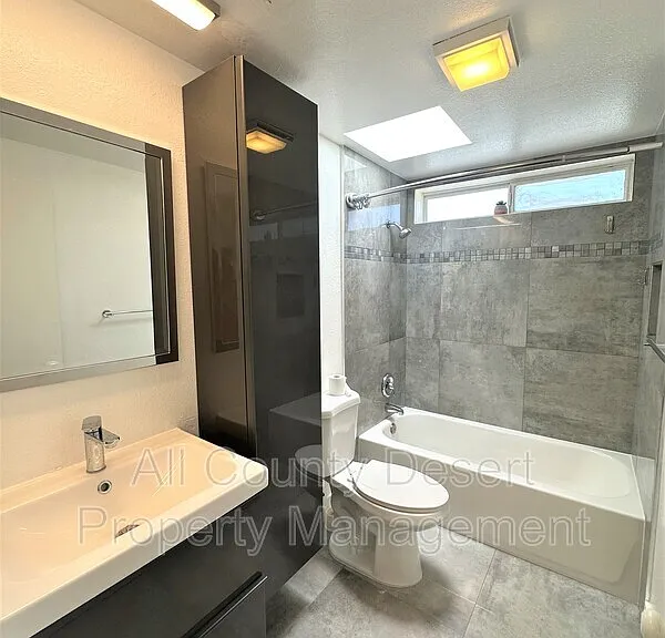 401 Vista Chino #11 — Photo 9