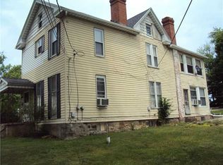 498 Locust Ave, Washington, PA 15301