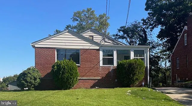 3 bed, 2.0 bath, 1240 sqft, $2,850 — Photo 1