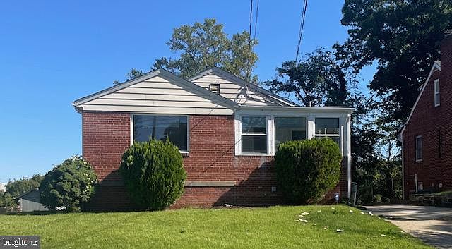 1st image of 3522 26th Ave