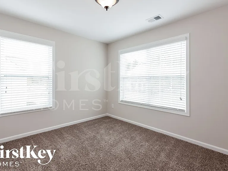 5631 McDowell Run Dr — Photo 11